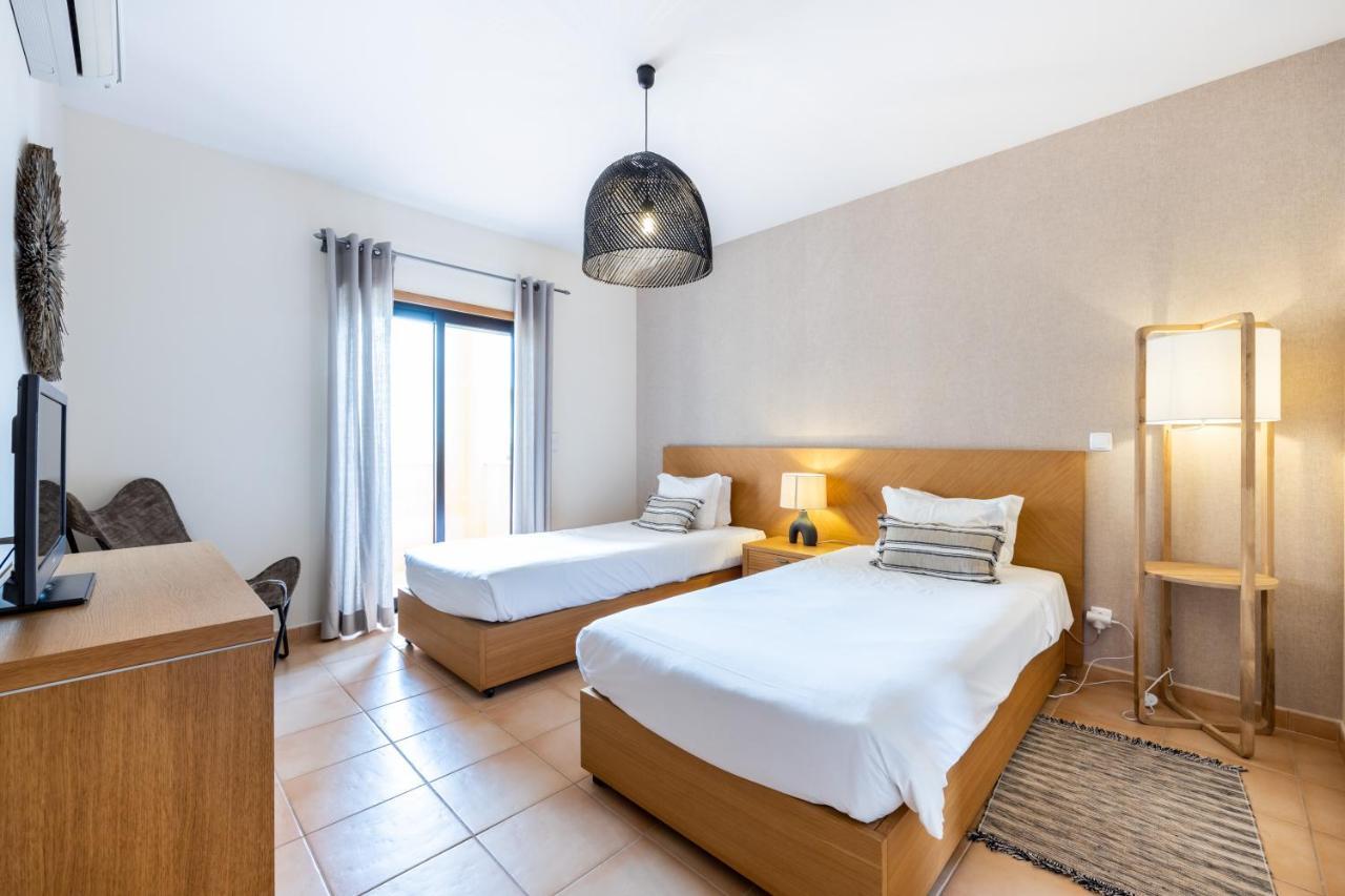 Aum Praia Da Luz Resort Apartment ภายนอก รูปภาพ
